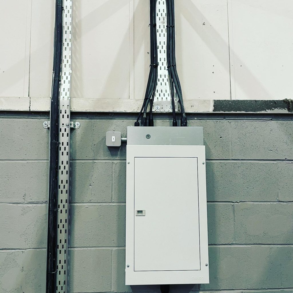 WhatsApp Image 2024-05-07 at 18.27.26 (3)